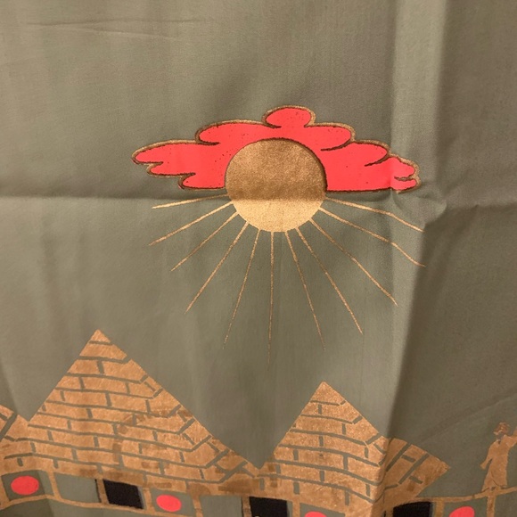 Green Egyptian Traditional Dress - Picture 12 of 16